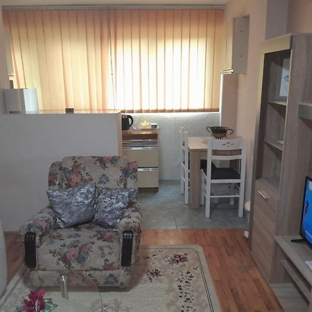 Apartment Vuk Подгорица Екстериор снимка