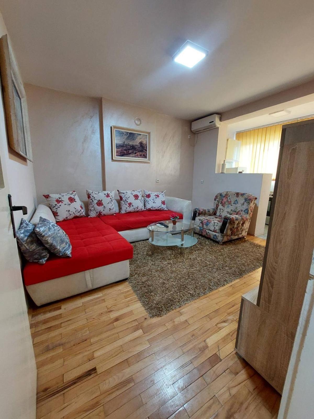 Apartment Vuk Подгорица Екстериор снимка